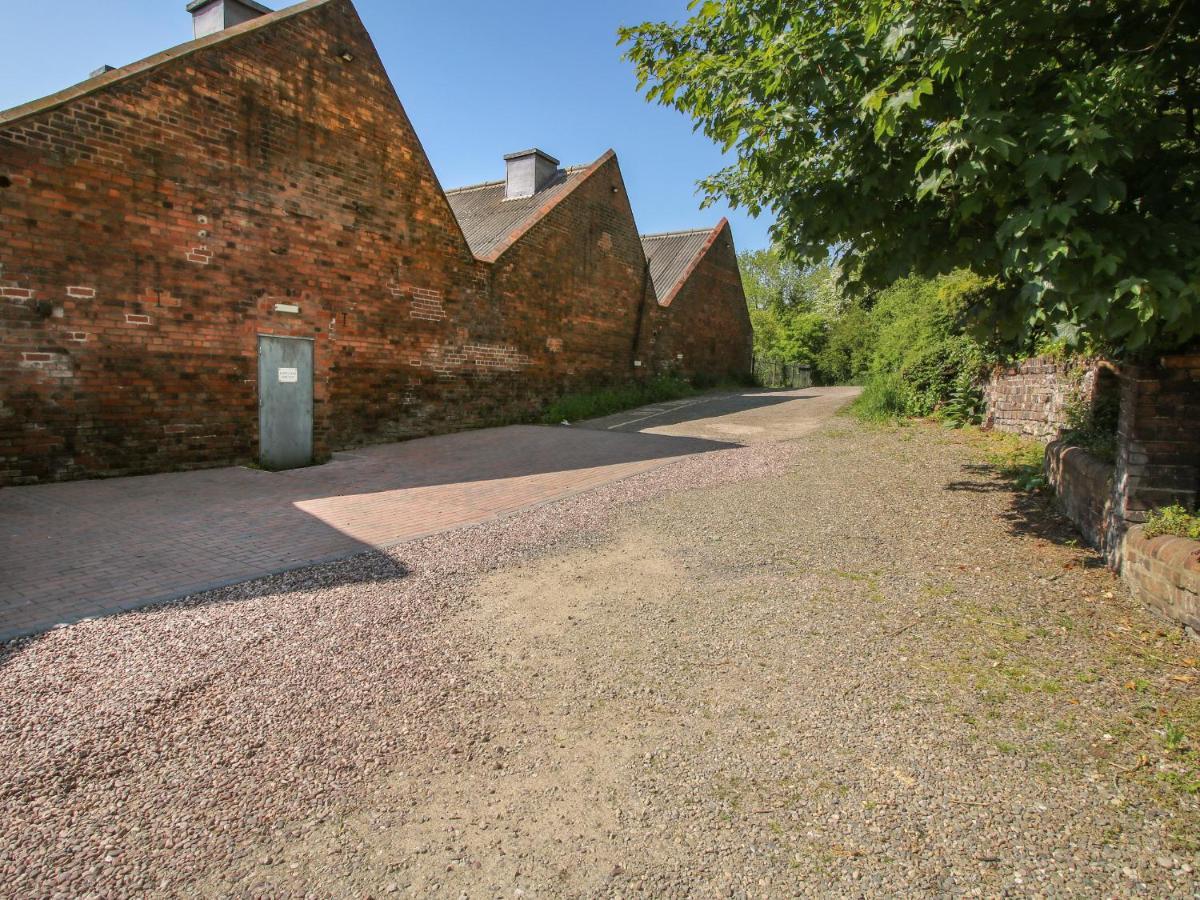 Number 4 Holiday home Telford